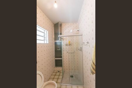 Casa à venda com 250m², 3 quartos e 2 vagas Casa à venda com 250m², 3 quartos e 2 vagasBanheiro