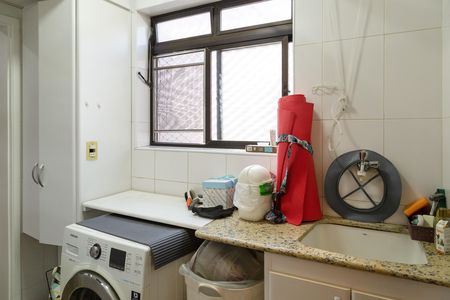 Apartamento à venda com 69m², 3 quartos e 1 vagaÁrea de Serviço
