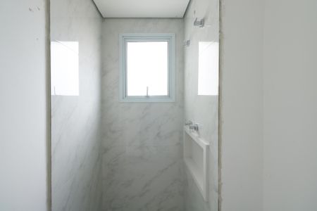 Apartamento à venda com 85m², 2 quartos e 2 vagas Apartamento à venda com 85m², 2 quartos e 2 vagasBanheiro da Suíte 2