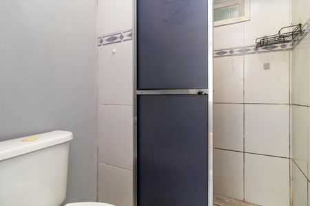 Banheiro de apartamento para alugar com 1 quarto, 29m² em Centro Histórico, Porto Alegre