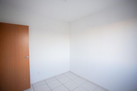 Quarto 2 de apartamento à venda com 2 quartos, 41m² em Chácaras Califórnia, Contagem