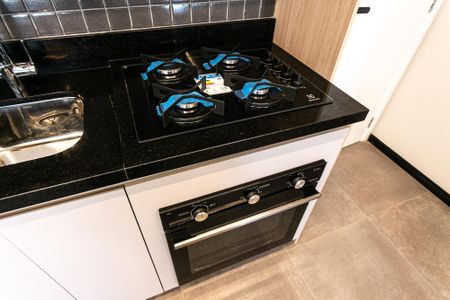 Studio para alugar com 34m², 1 quarto e 1 vaga Studio para alugar com 34m², 1 quarto e 1 vagaCozinha - Cooktop e Forno