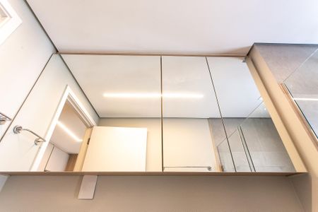 Studio para alugar com 34m², 1 quarto e 1 vaga Studio para alugar com 34m², 1 quarto e 1 vagaBanheiro