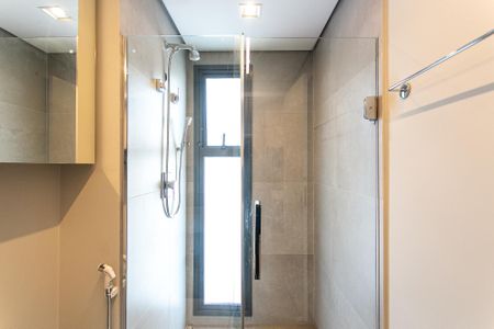 Studio para alugar com 34m², 1 quarto e 1 vaga Studio para alugar com 34m², 1 quarto e 1 vagaBanheiro
