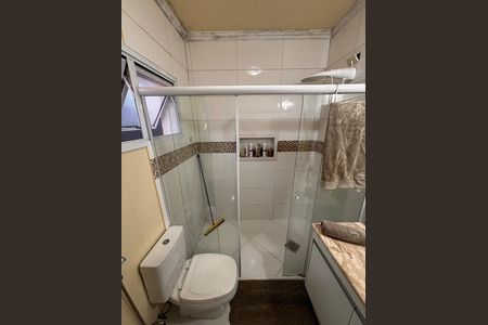 Casa de condomínio para alugar com 250m², 4 quartos e 4 vagas Casa de condomínio para alugar com 250m², 4 quartos e 4 vagasBanheiro suíte 1