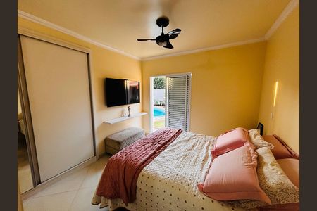 Casa de condomínio para alugar com 250m², 4 quartos e 4 vagas Casa de condomínio para alugar com 250m², 4 quartos e 4 vagasSuíte 1