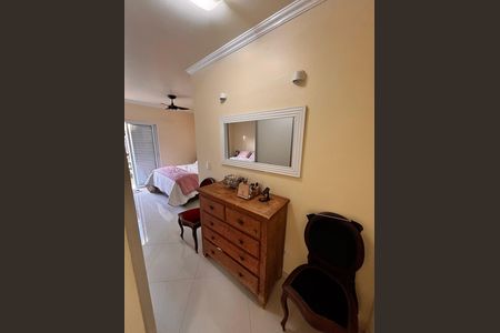 Casa de condomínio para alugar com 250m², 4 quartos e 4 vagas Casa de condomínio para alugar com 250m², 4 quartos e 4 vagasSuíte 1