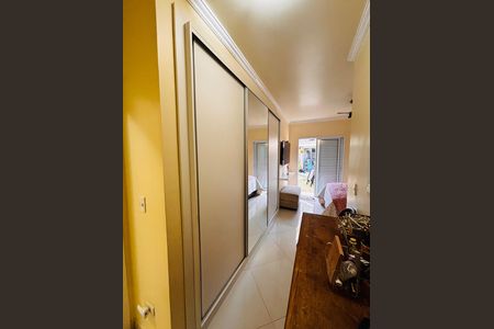 Casa de condomínio para alugar com 250m², 4 quartos e 4 vagas Casa de condomínio para alugar com 250m², 4 quartos e 4 vagasSuíte 1
