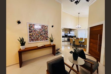 Casa de condomínio para alugar com 250m², 4 quartos e 4 vagas Casa de condomínio para alugar com 250m², 4 quartos e 4 vagasSala