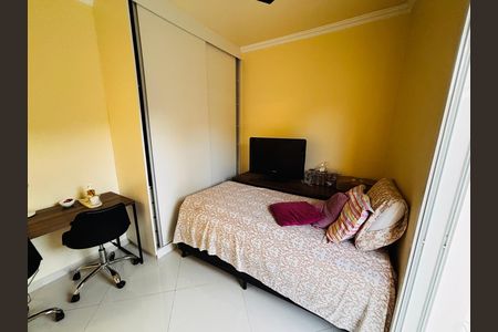 Casa de condomínio para alugar com 250m², 4 quartos e 4 vagas Casa de condomínio para alugar com 250m², 4 quartos e 4 vagasSuíte 2