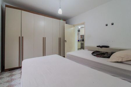 Casa para alugar com 100m², 2 quartos e 4 vagas Casa para alugar com 100m², 2 quartos e 4 vagasQuarto 1