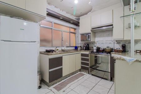 Casa para alugar com 100m², 2 quartos e 4 vagas Casa para alugar com 100m², 2 quartos e 4 vagasCozinha