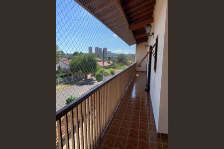 Casa à venda com 308m², 3 quartos e 4 vagas