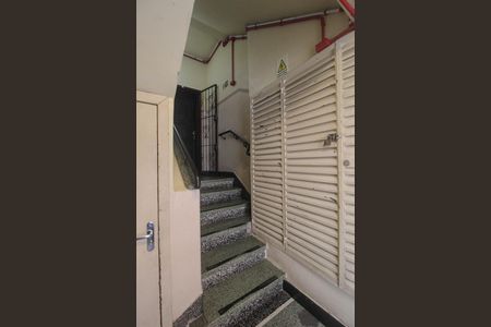 Apartamento à venda com 130m², 4 quartos e sem vaga Apartamento à venda com 130m², 4 quartos e sem vagaHall de entrada