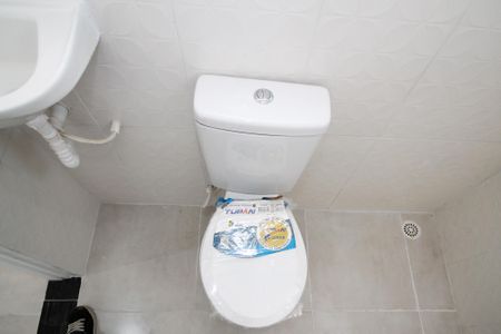 Casa para alugar com 50m², 1 quarto e sem vaga Casa para alugar com 50m², 1 quarto e sem vagaBanheiro