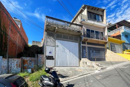 Fachada de casa para alugar com 1 quarto, 50m² em Jardim Leonor, Cotia