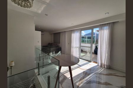 Apartamento para alugar com 160m², 3 quartos e 2 vagas