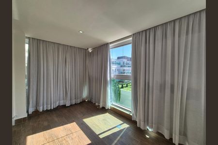 Apartamento para alugar com 160m², 3 quartos e 2 vagas