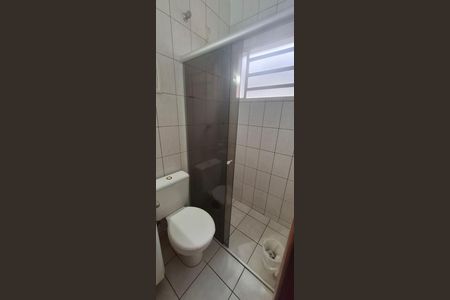 Casa de condomínio para alugar com 139m², 3 quartos e 2 vagas Casa de condomínio para alugar com 139m², 3 quartos e 2 vagasBanheiro da Suíte