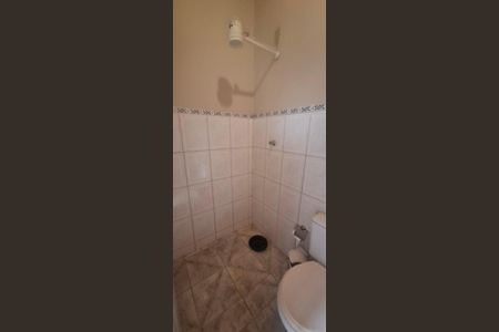 Casa de condomínio para alugar com 139m², 3 quartos e 2 vagas Casa de condomínio para alugar com 139m², 3 quartos e 2 vagasBanheiro de serviço