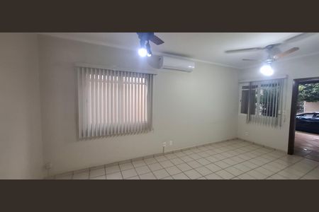 Sala de casa de condomínio para alugar com 3 quartos, 139m² em (l-13), Ribeirão Preto