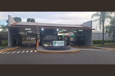 Casa de condomínio para alugar com 139m², 3 quartos e 2 vagas Casa de condomínio para alugar com 139m², 3 quartos e 2 vagasFachada e portaria