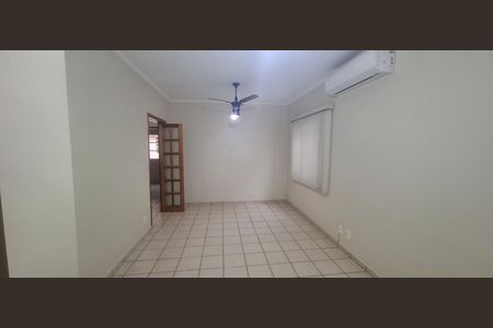 Sala de casa de condomínio para alugar com 3 quartos, 139m² em (l-13), Ribeirão Preto