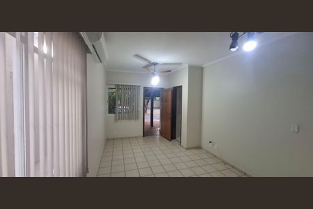 Casa de condomínio para alugar com 139m², 3 quartos e 2 vagas Casa de condomínio para alugar com 139m², 3 quartos e 2 vagasSala