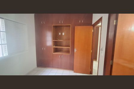 Casa de condomínio para alugar com 139m², 3 quartos e 2 vagas Casa de condomínio para alugar com 139m², 3 quartos e 2 vagasSuíte