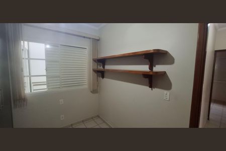 Casa de condomínio para alugar com 139m², 3 quartos e 2 vagas Casa de condomínio para alugar com 139m², 3 quartos e 2 vagasQuarto 1