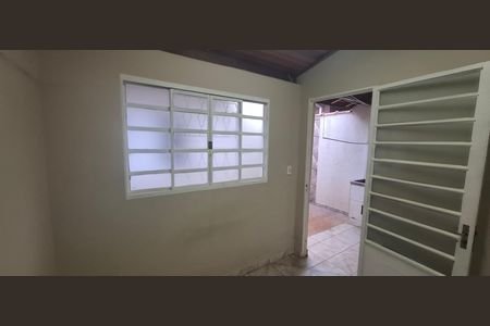 Quarto de Serviço de casa de condomínio para alugar com 3 quartos, 139m² em (l-13), Ribeirão Preto
