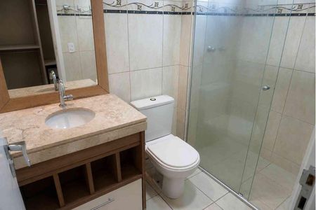Banheiro da Suíte de apartamento para alugar com 1 quarto, 82m² em Tamboré, Santana de Parnaíba