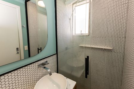 Apartamento para alugar com 80m², 3 quartos e 1 vaga Apartamento para alugar com 80m², 3 quartos e 1 vagaBanheiro da Suíte 1