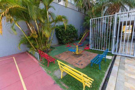 Apartamento para alugar com 80m², 3 quartos e 1 vaga Apartamento para alugar com 80m², 3 quartos e 1 vagaÁrea comum - Playground