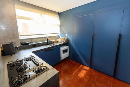 Cozinha de apartamento para alugar com 3 quartos, 80m² em Santo Antônio, Belo Horizonte