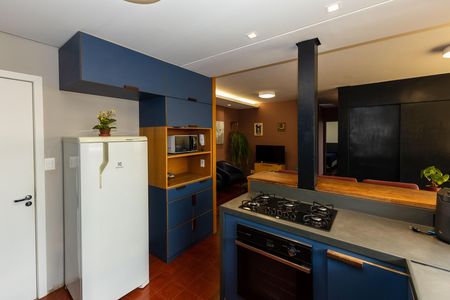 Cozinha de apartamento para alugar com 3 quartos, 80m² em Santo Antônio, Belo Horizonte
