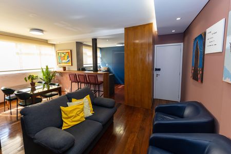 Apartamento para alugar com 3 quartos, 80m² em Santo Antônio, Belo Horizonte