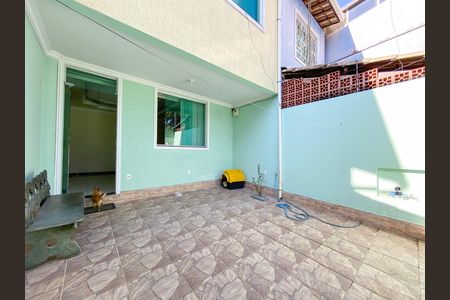 Casa à venda com 80m², 3 quartos e 1 vaga