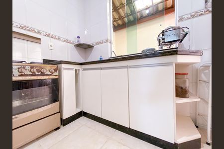 Casa à venda com 80m², 3 quartos e 1 vaga