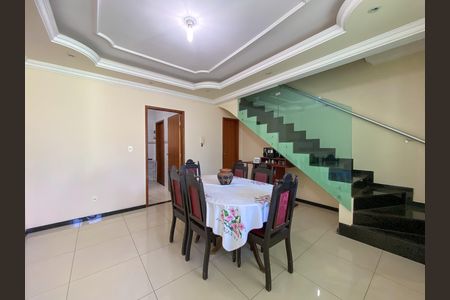 Casa à venda com 80m², 3 quartos e 1 vaga
