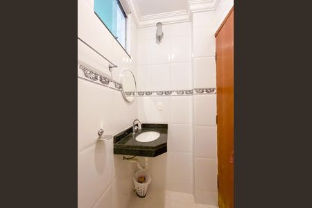 Casa à venda com 80m², 3 quartos e 1 vaga