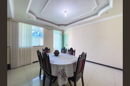 Casa à venda com 3 quartos, 80m² em Eldorado, Contagem