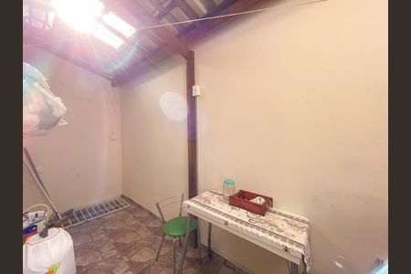 Casa à venda com 80m², 3 quartos e 1 vaga