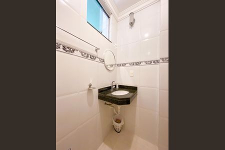Casa à venda com 80m², 3 quartos e 1 vaga
