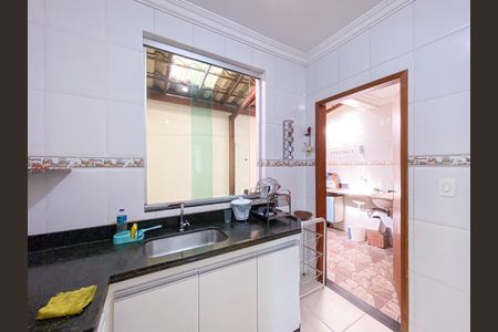 Casa à venda com 80m², 3 quartos e 1 vaga