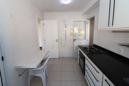 Apartamento para alugar com 117m², 3 quartos e 2 vagasCozinha