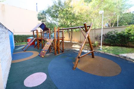Apartamento para alugar com 117m², 3 quartos e 2 vagasÁrea comum - Playground