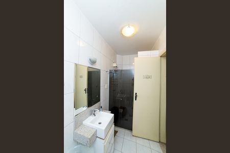 Banheiro Social de apartamento à venda com 3 quartos, 90m² em Santo Antônio, Belo Horizonte