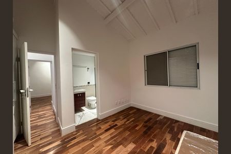Casa de condomínio à venda com 654m², 5 quartos e 4 vagas Casa de condomínio à venda com 654m², 5 quartos e 4 vagasSuíte 3