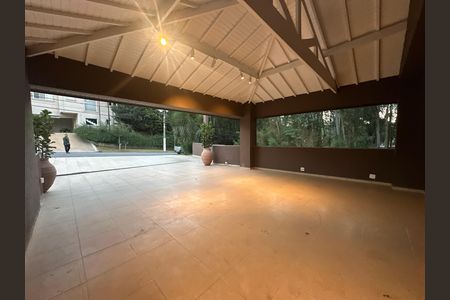 Casa de condomínio à venda com 654m², 5 quartos e 4 vagas Casa de condomínio à venda com 654m², 5 quartos e 4 vagasGaragem